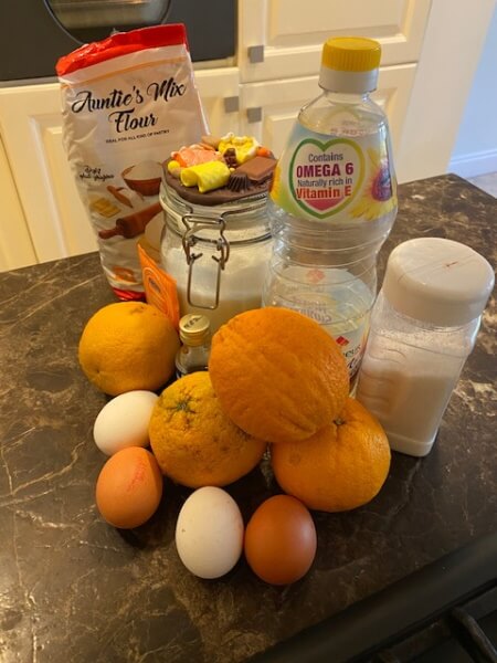 מצרכים להכנת עוגת תפוזים עם סולת
